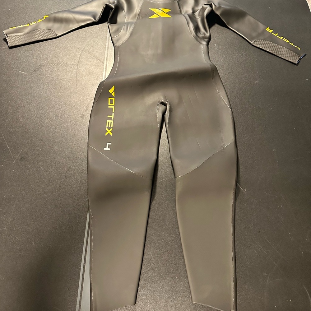 Women’s Large Xterra Wetsuit